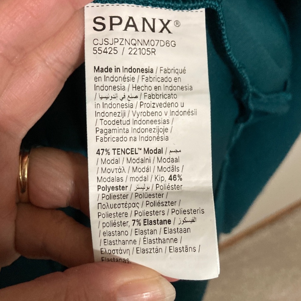SPANX AirEssentials® Teal Green Crewneck Tunic, Size XL extra large - Picture 8 of 9